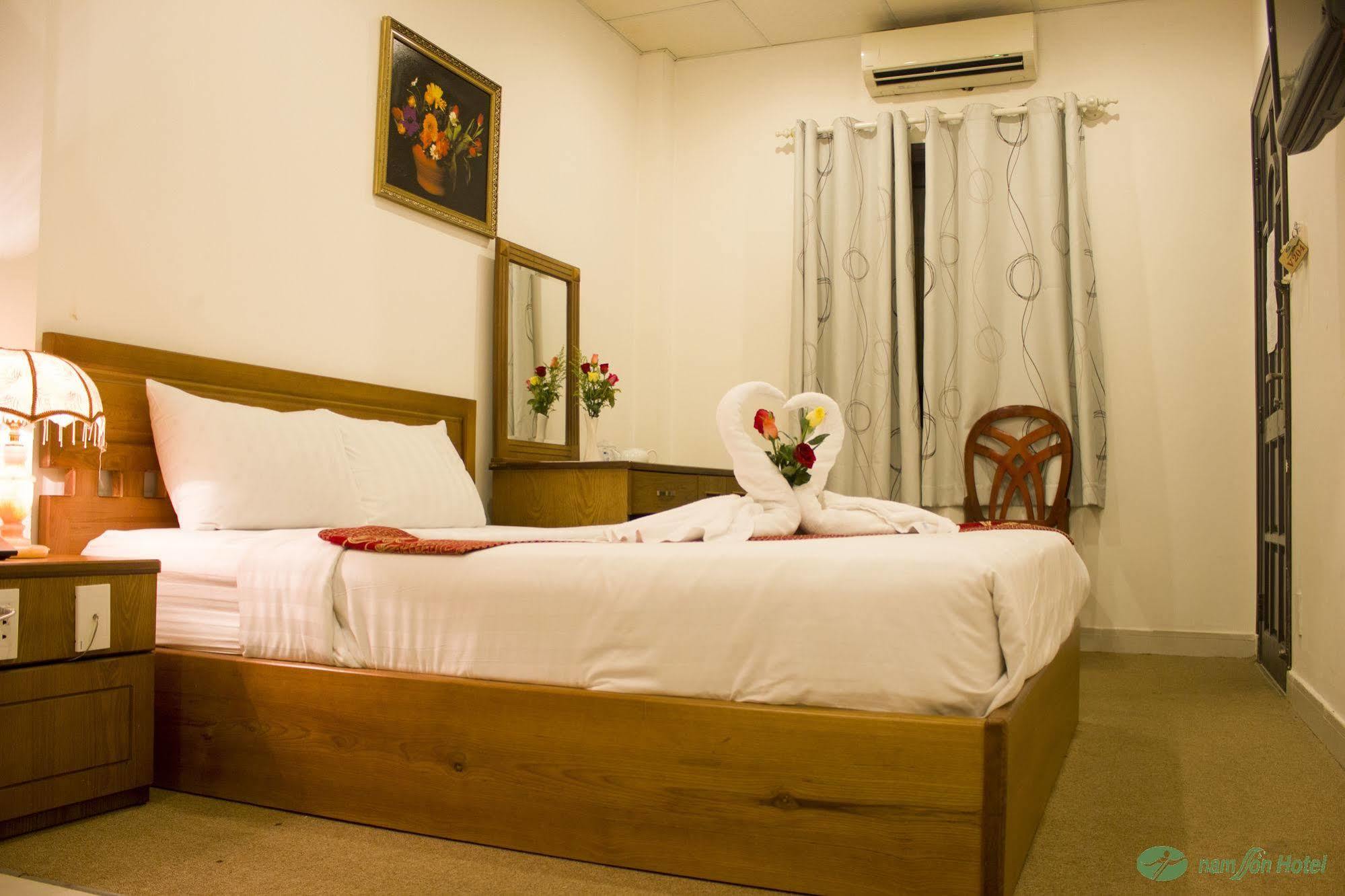 Nam Son Hotel Ho Chi Minh City Exterior photo
