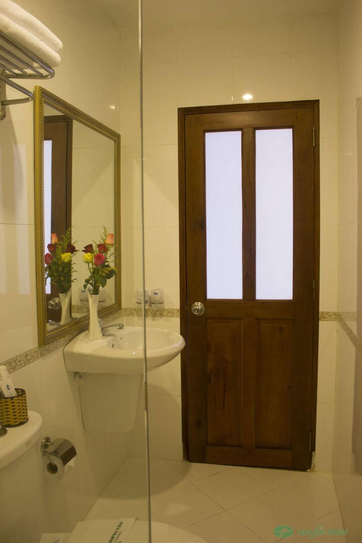 Nam Son Hotel Ho Chi Minh City Exterior photo