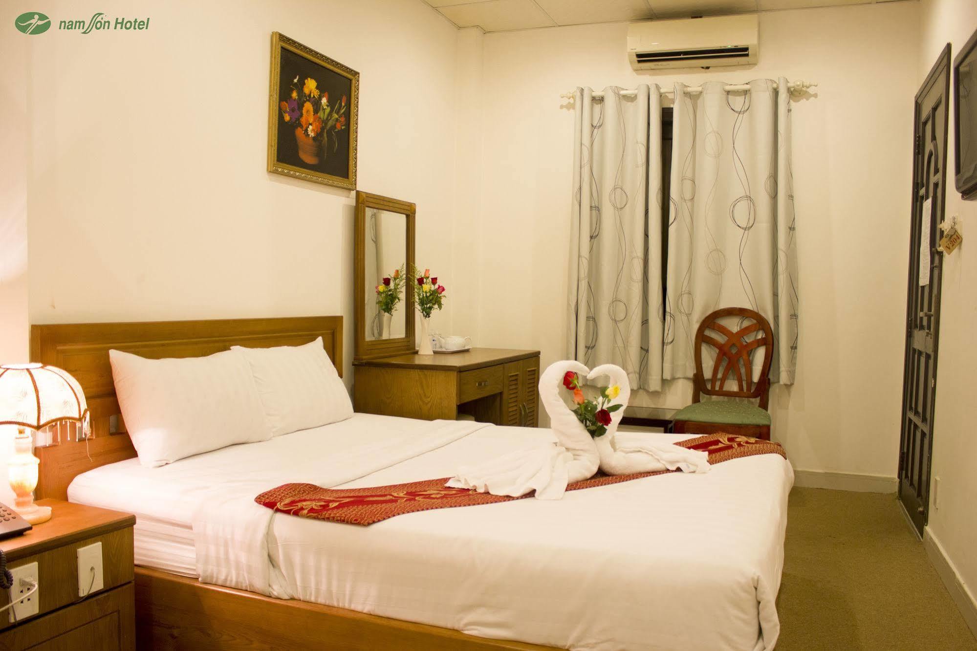 Nam Son Hotel Ho Chi Minh City Exterior photo
