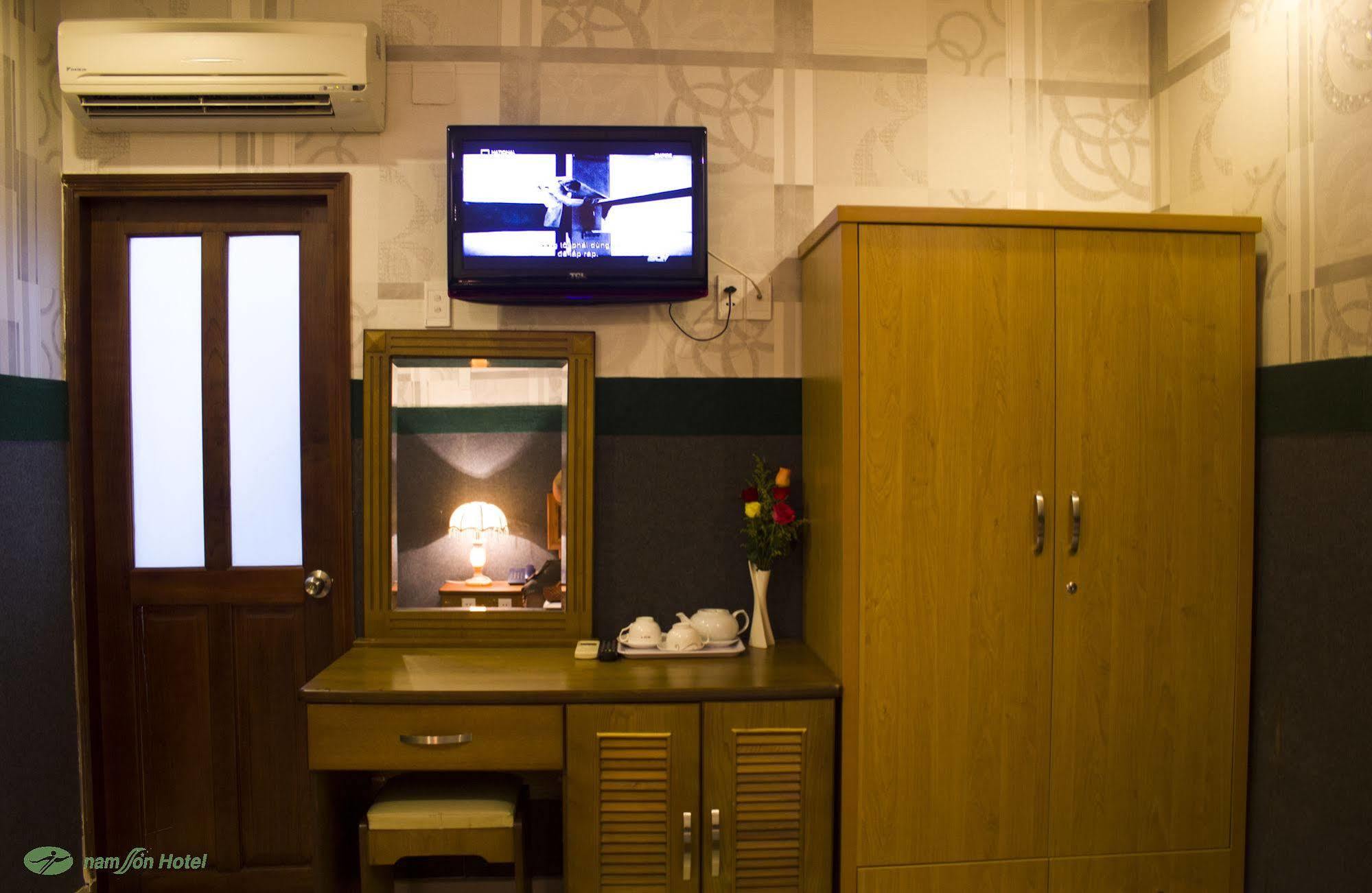 Nam Son Hotel Ho Chi Minh City Exterior photo